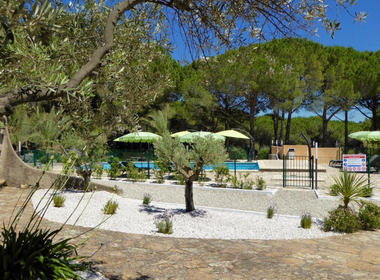 Auberge Val Moureze Hotel & Spa Exterior photo