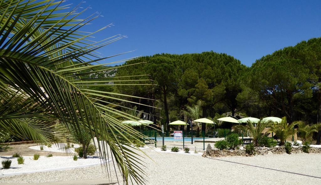 Auberge Val Moureze Hotel & Spa Exterior photo