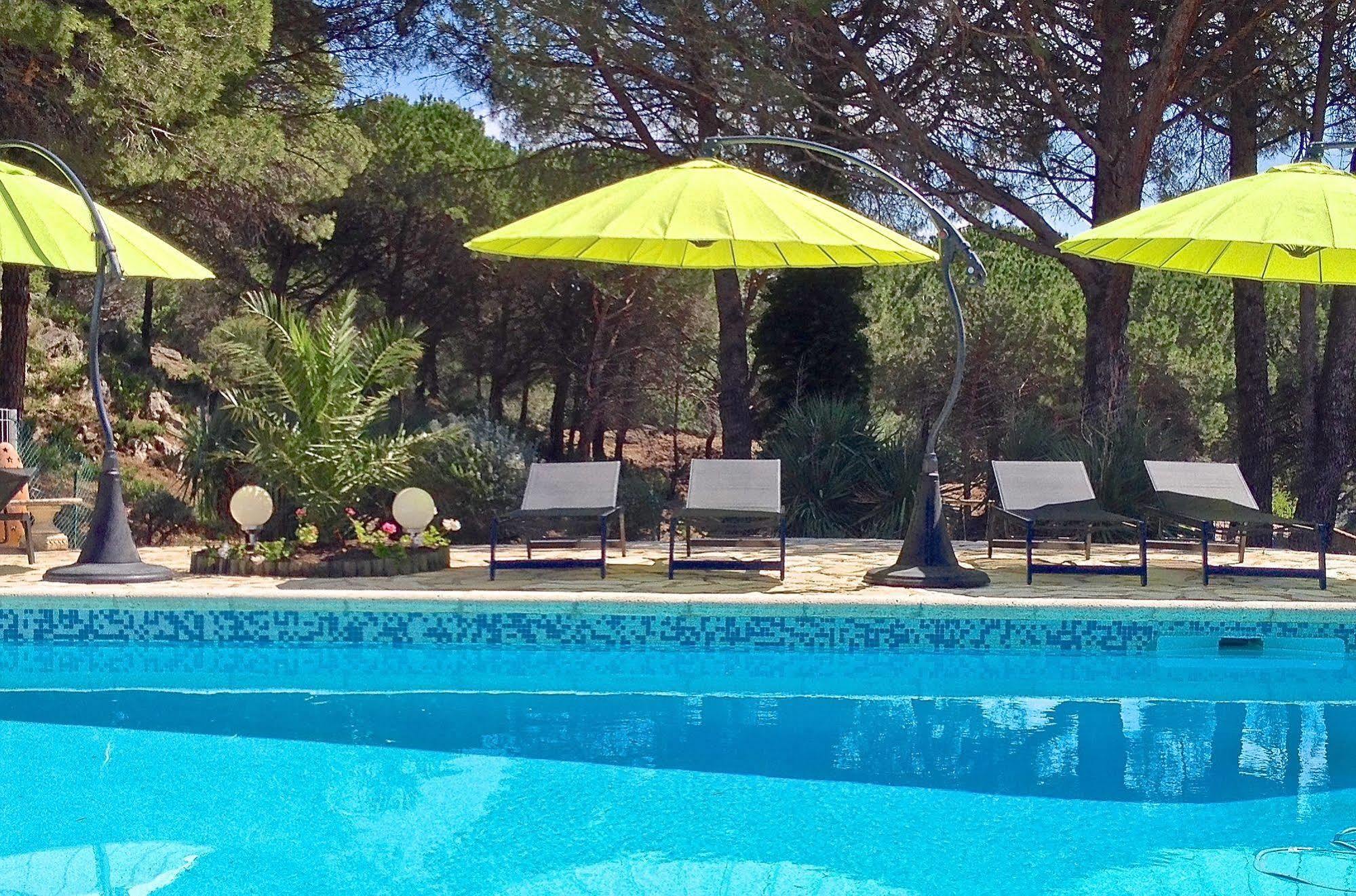 Auberge Val Moureze Hotel & Spa Exterior photo